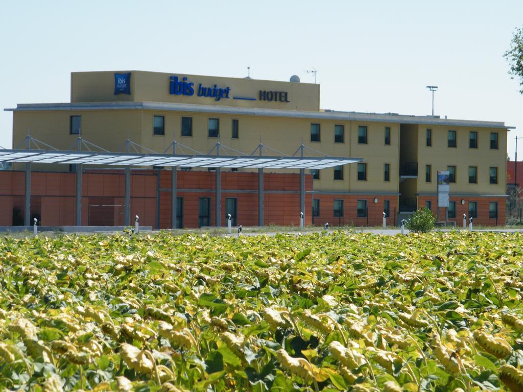 Ibis Budget Castelnaudary - A61 エクステリア 写真